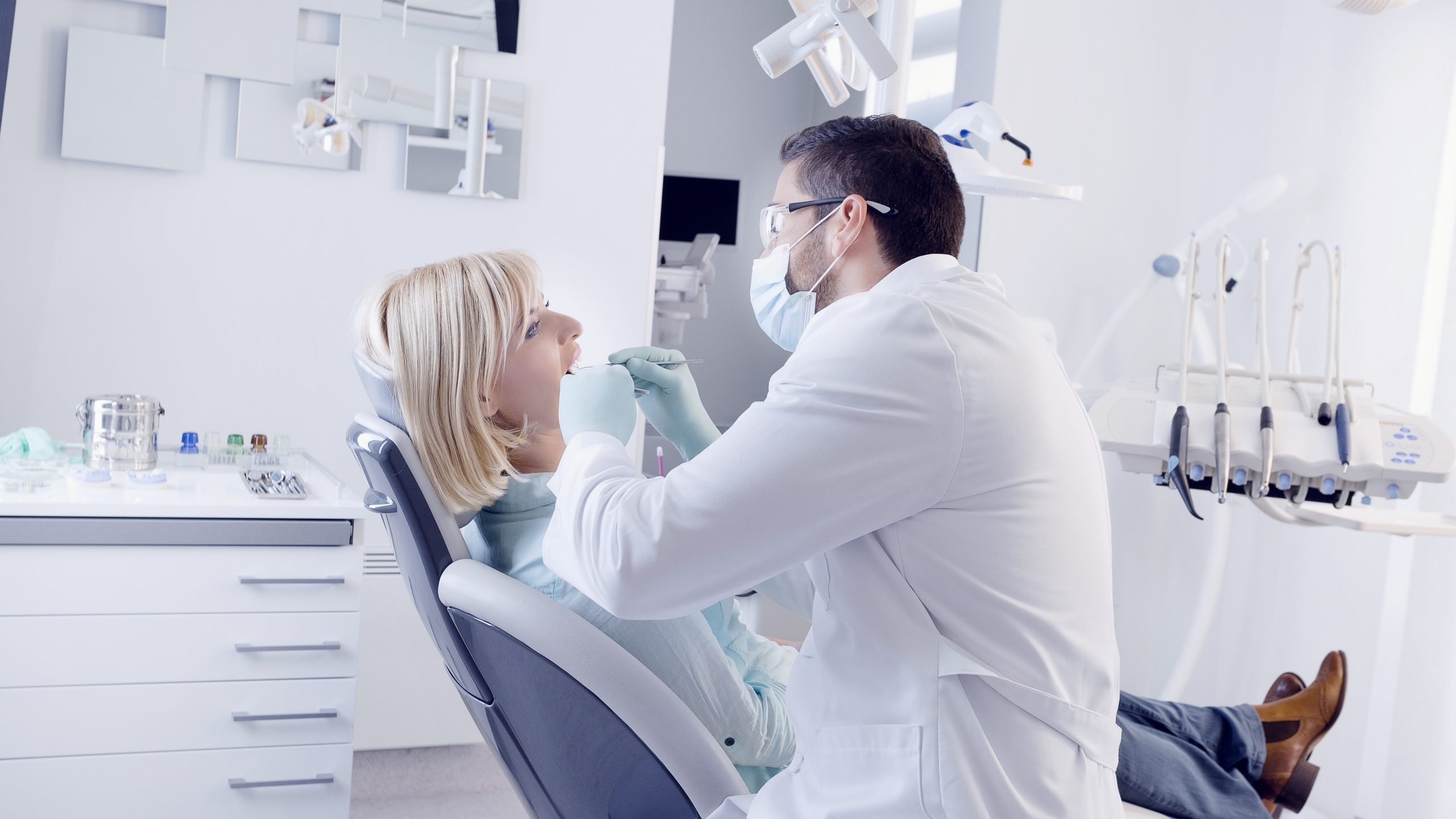 Dentist in Glen Ellyn, IL